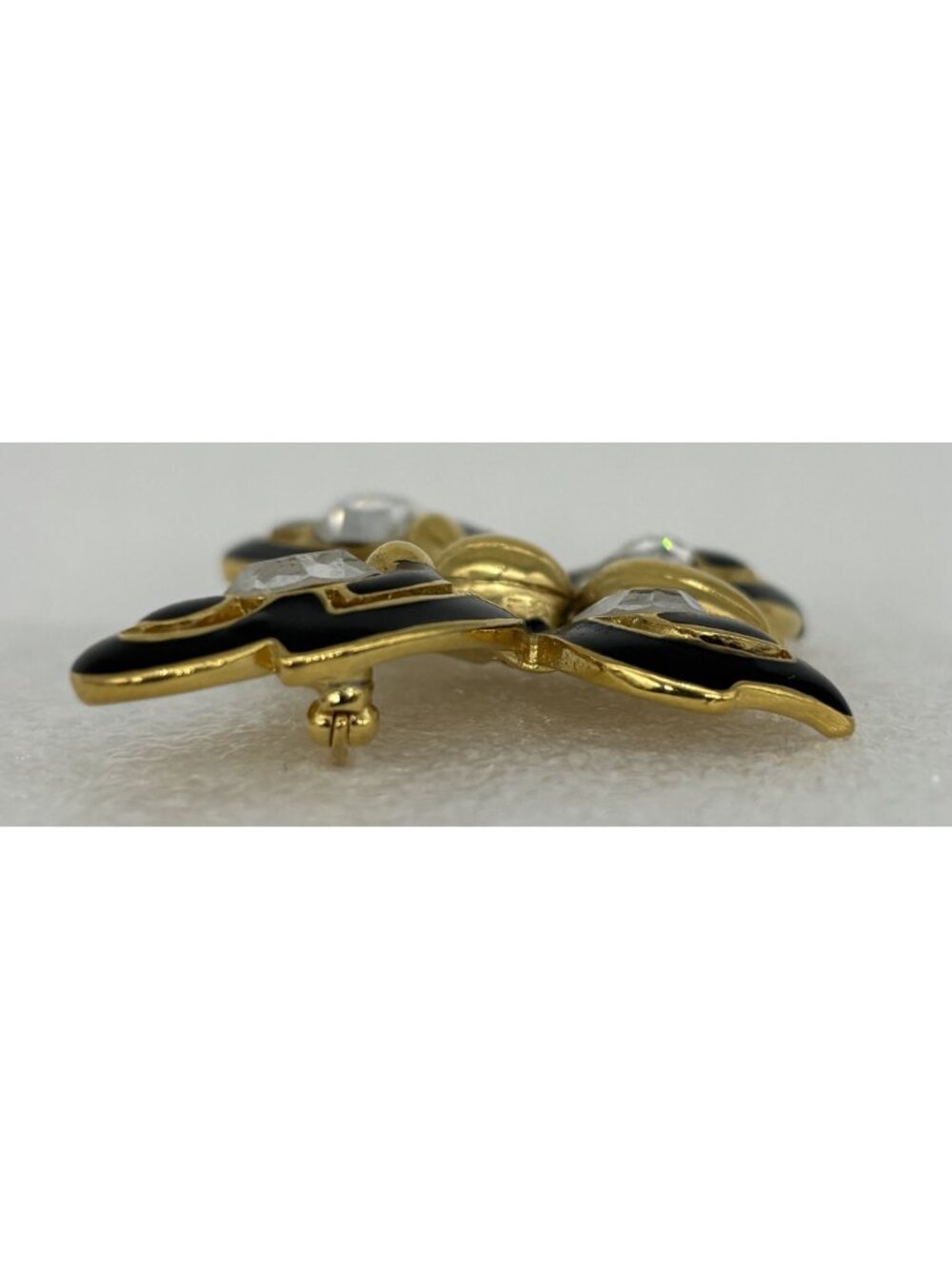 Vintage Trifari Butterfly Brooch Gold Tone Black Enamel Clear Rhinestones Signed - Picture 11 of 16